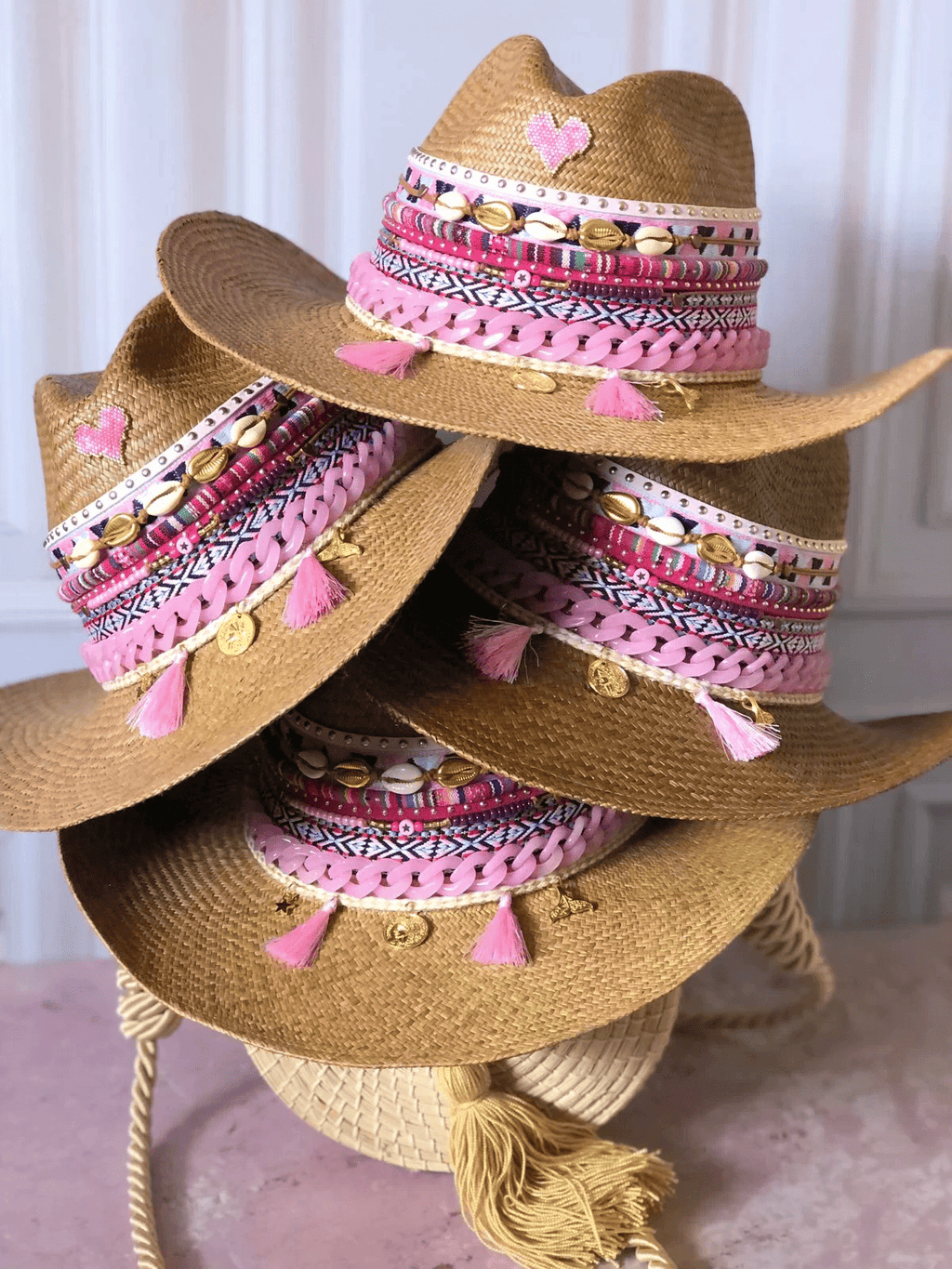 Alana hat