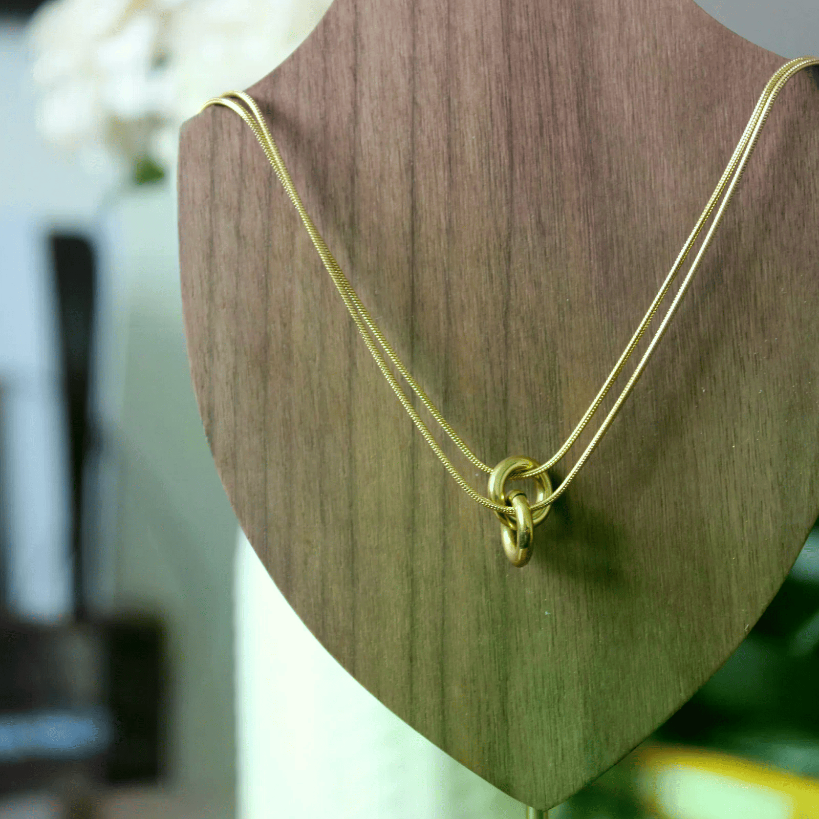 Alysa necklace