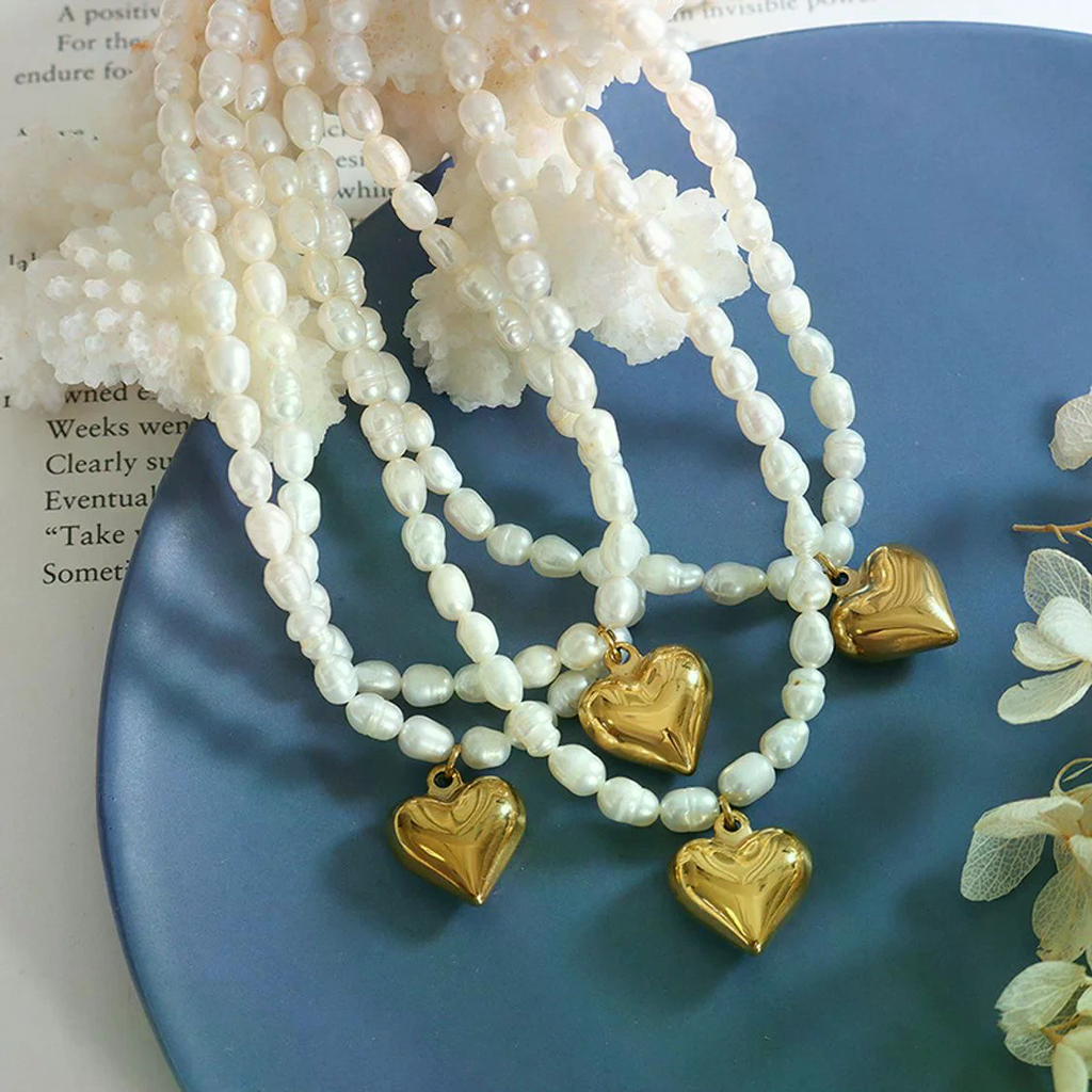 Amara necklace