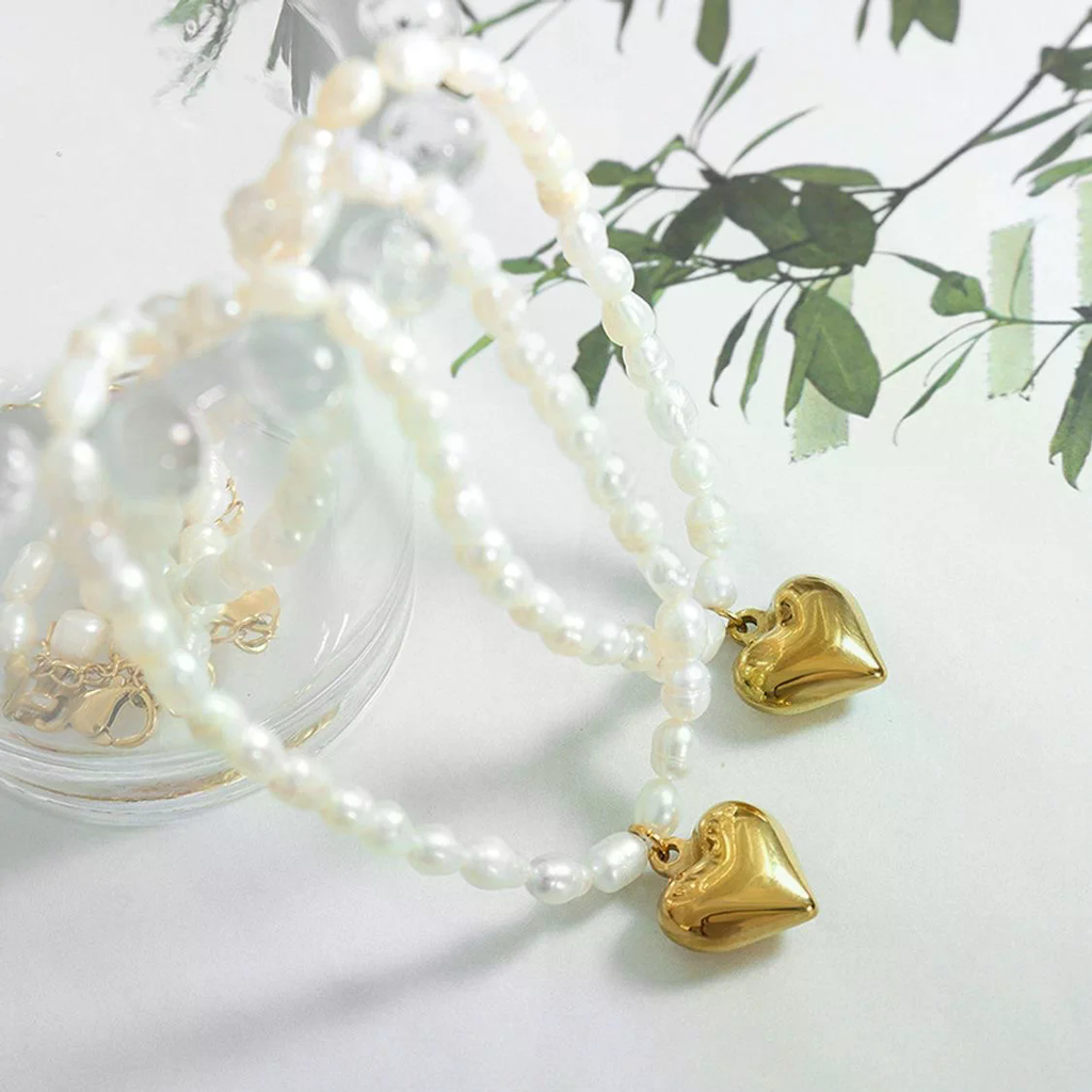 Amara necklace