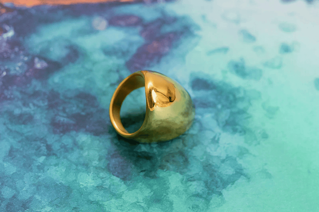 Antonia ring