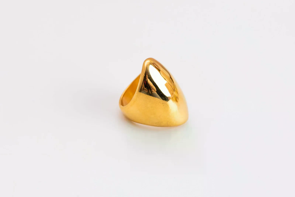 Antonia ring