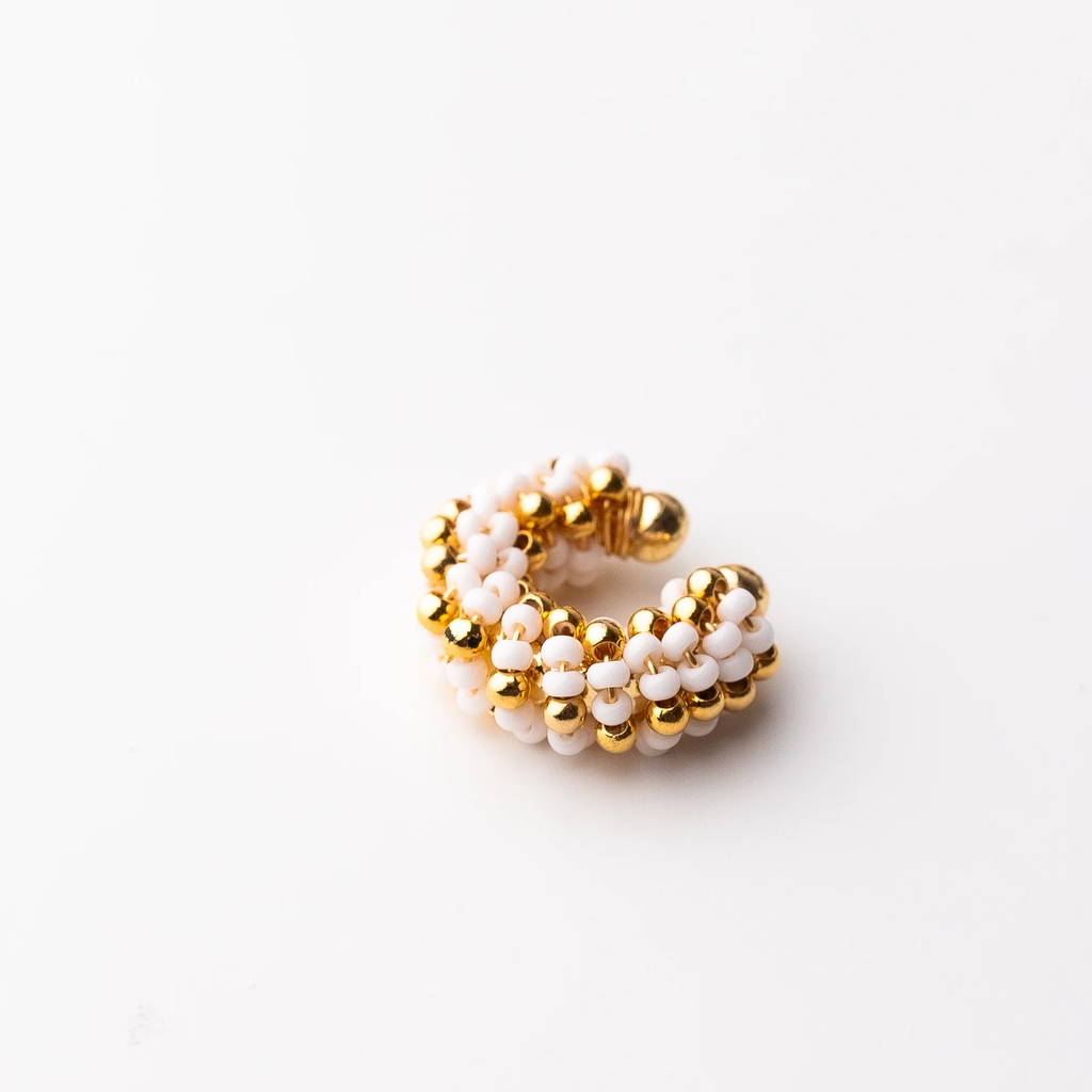 Eva Earcuff