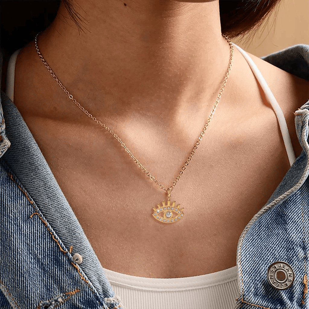 Eye gold necklace