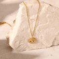 Eye gold necklace