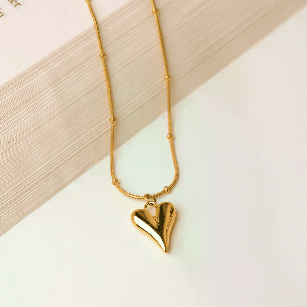 Heart gold necklace