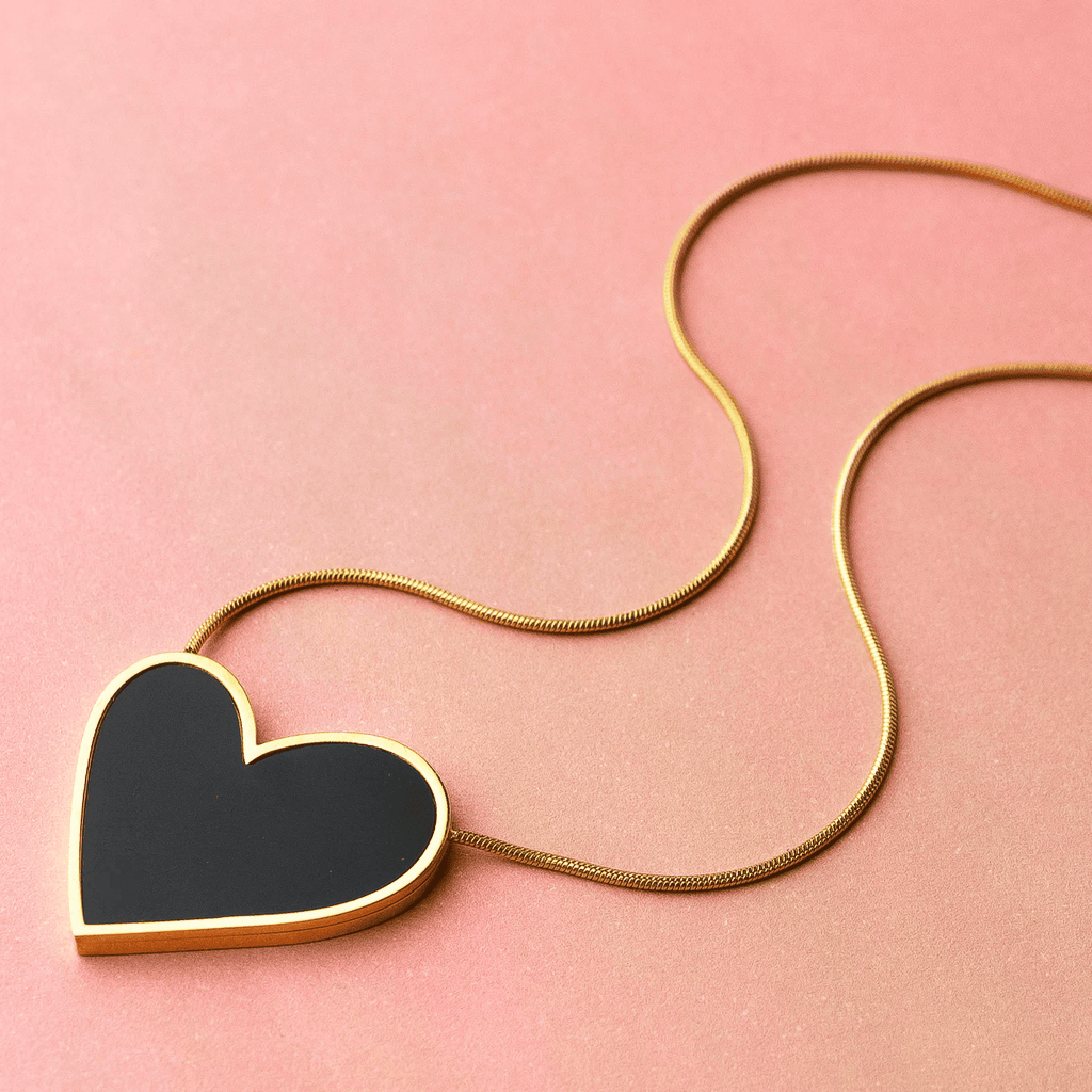 Isla Black necklace