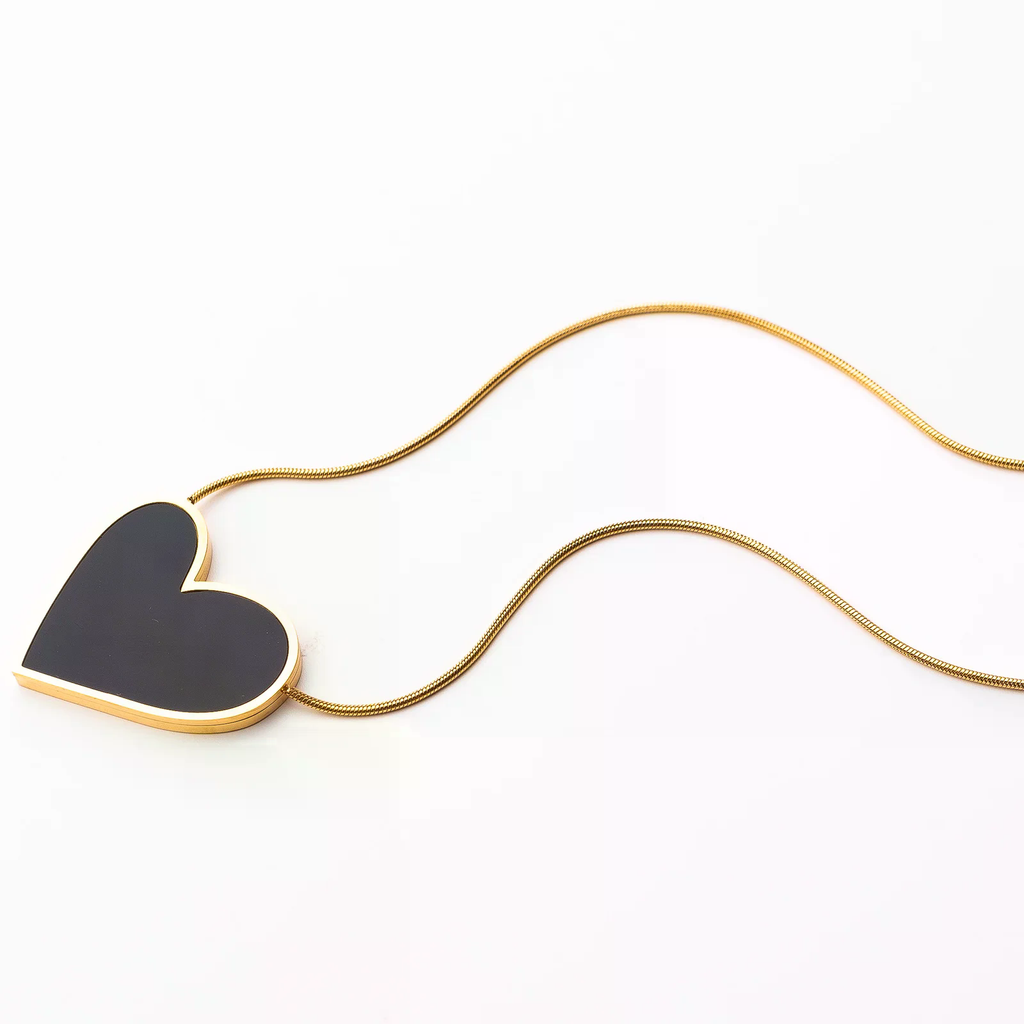 Isla Black necklace