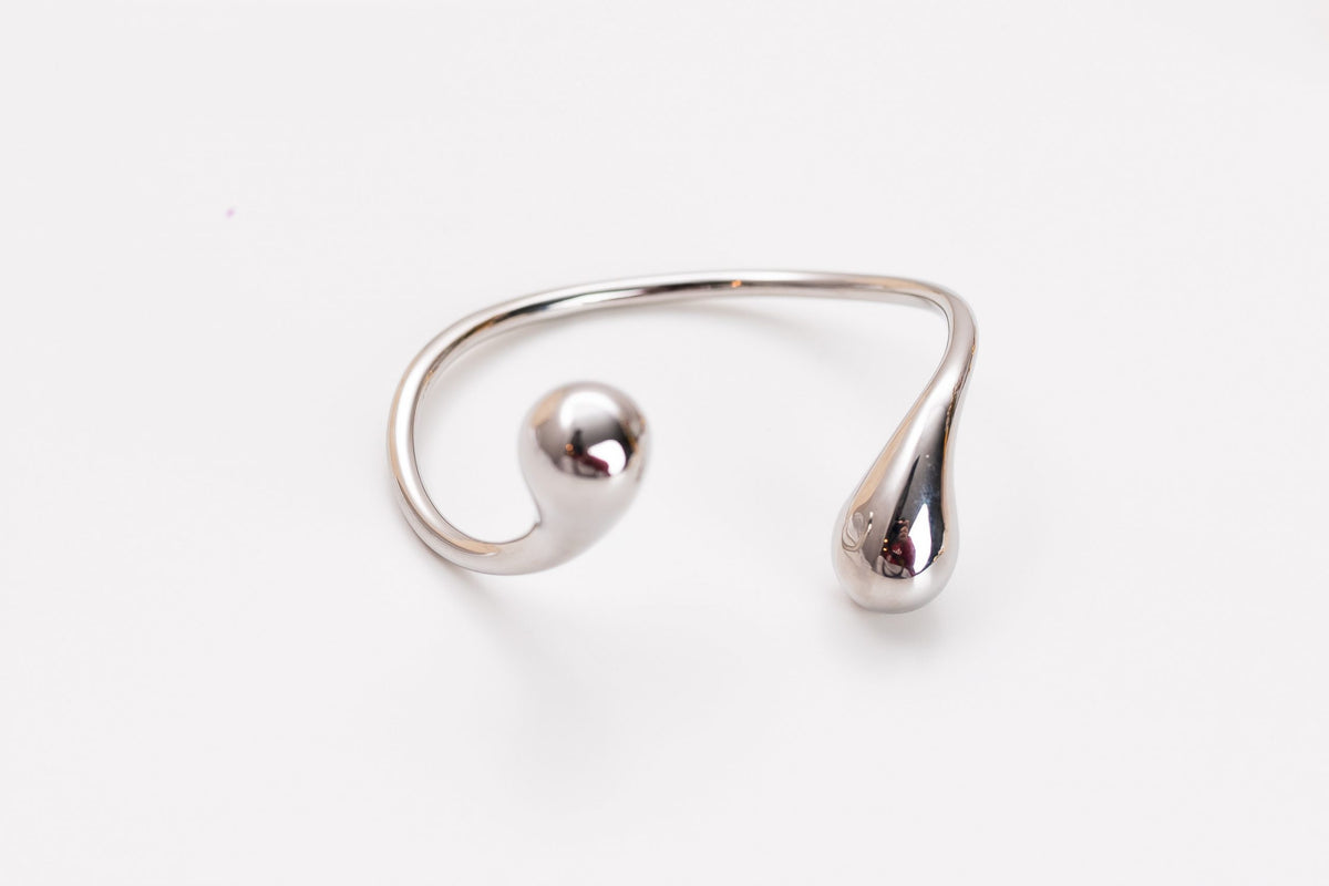 Lily bracelet
