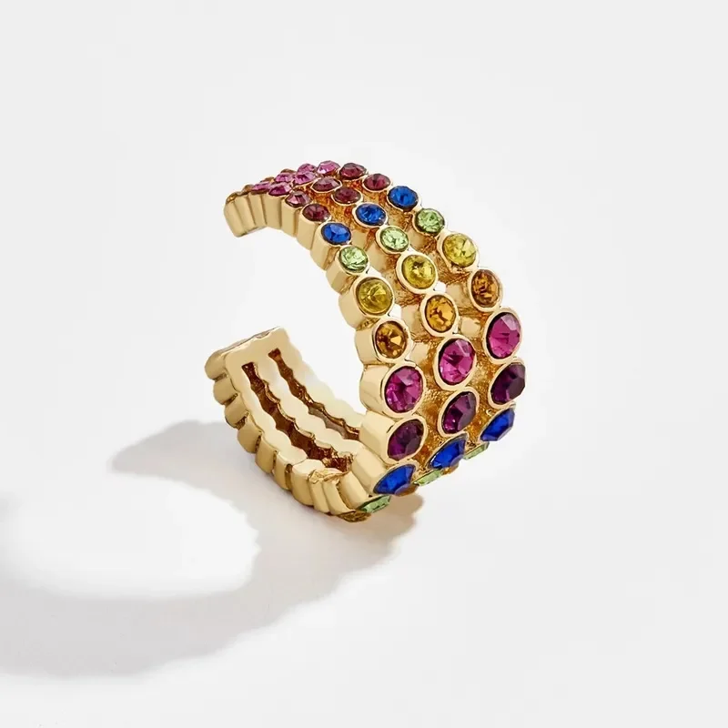 Milan Earcuff