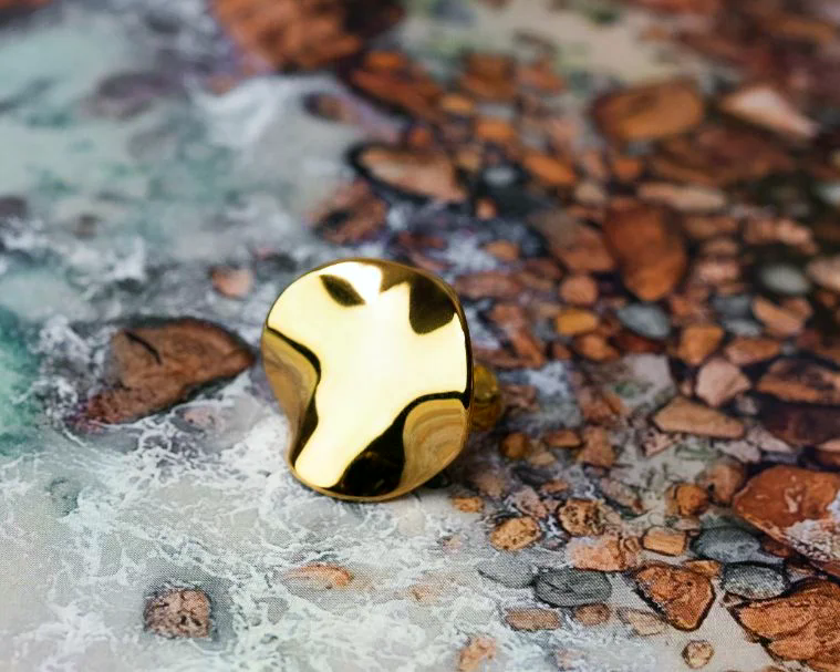 Niza ring