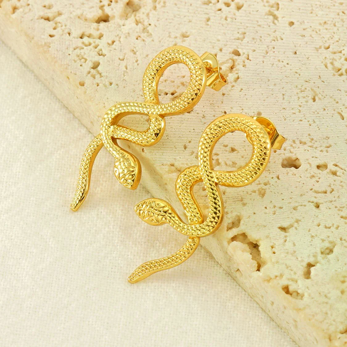 Saliah earrings