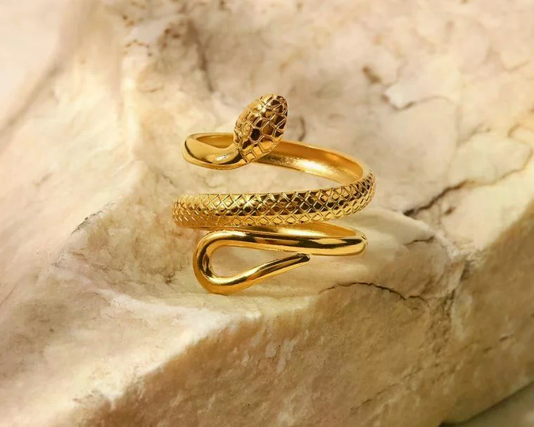 Snake Gold ring