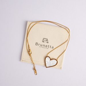 Isla white necklace